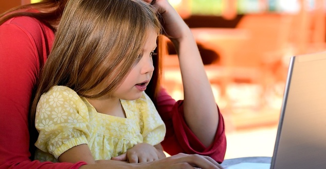 Kiedy dopuścić dziecko do internetu? Oto polska edukacja cyfrowa