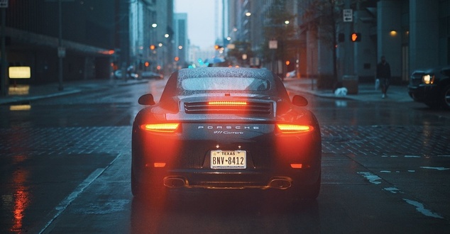 Porsche, samochód, fot. Pexels, pixabay