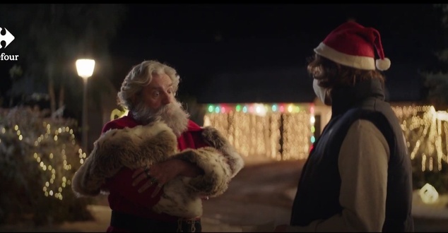 Kampania świąteczna Carrefour. Sieć będzie wspierać Mikołaja
