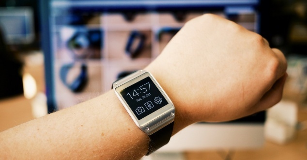 Szalone lata na rynku reklamy minęły. Inteligentne zegarki zmienią jego oblicze?