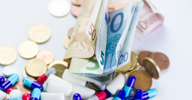 Branża farmaceutyczna w 2015 roku wydała niemal 870 milionów złotych na reklamę