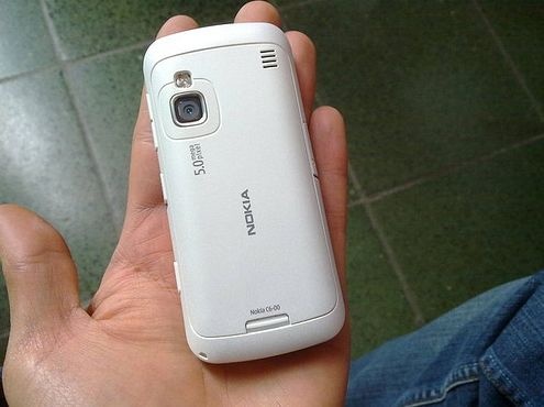 nokia c6-00. Nokia C6-01 z aparatem 8
