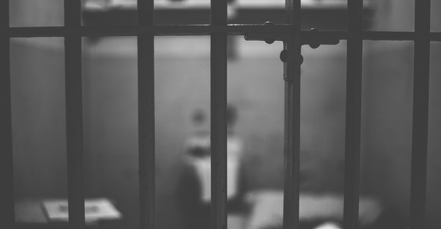 Fot. Ichigo121212, pixabay - więzienie, więzień, kraty