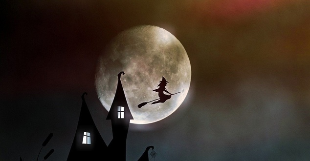 Halloween, noc, księżyc, fot. cocoparisienne, pixabay