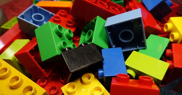 klocki lego, zabawa, fot. semevent, pixabay