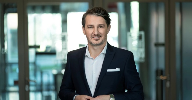Dariusz Kluska jako dyrektor generalny w Sony Europe B.V. Oddział w Polsce