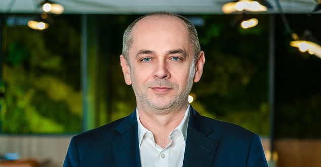 Artur Zabielski, Dyrektor Pionu Marketingu, Provident Polska