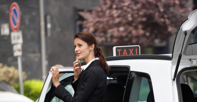 Ponad 60 procent transakcji bezgotówkowych w taksówkach realizowanych jest zbliżeniowo