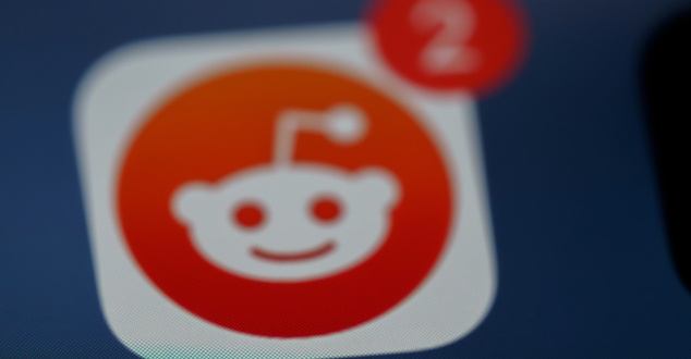 Reddit testuje nową funkcję wyszukiwania opartą na AI