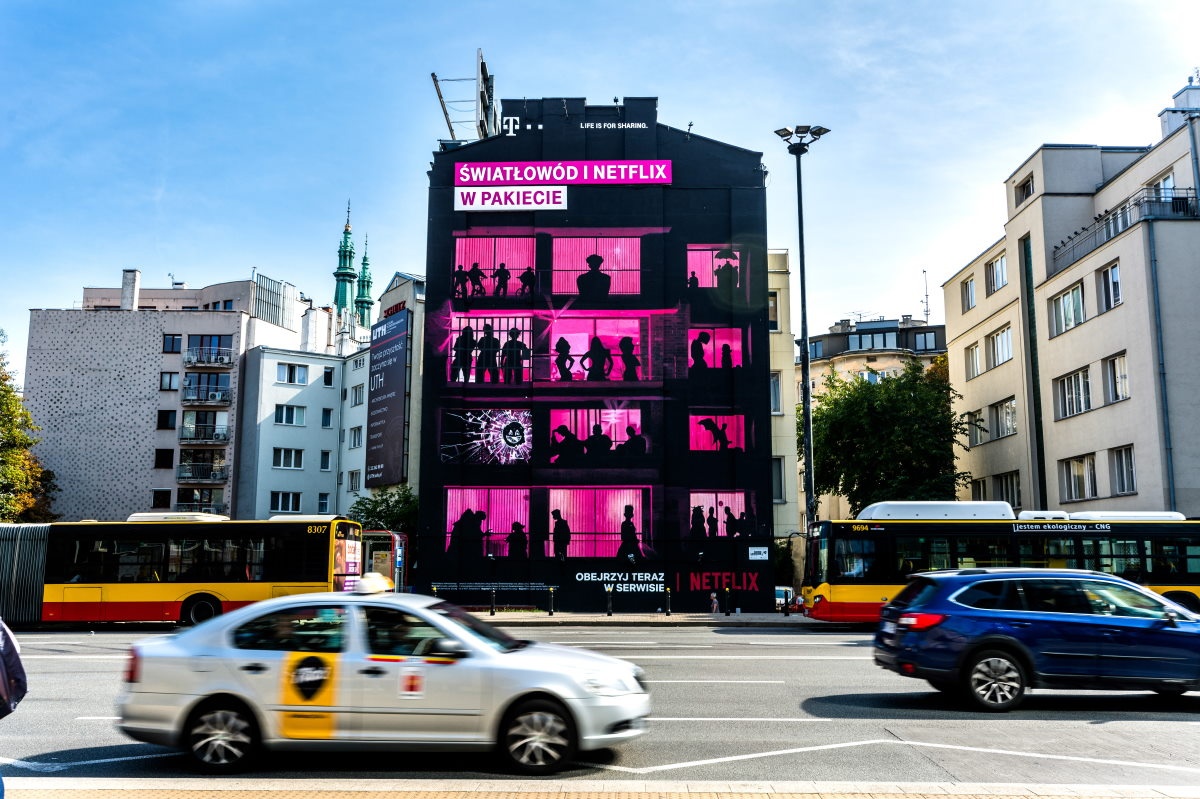 mural, reklama, miasto, ulica, fot. T-Mobile